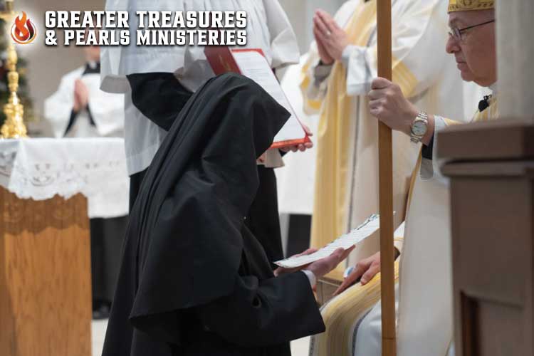 Sister Chiara Therese taking perpetual vows at the Motessori Public Association